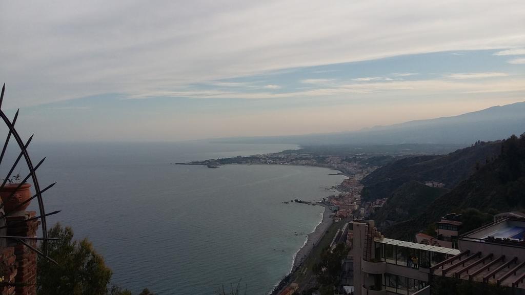 Taormina Rainbow House Apartman Kültér fotó