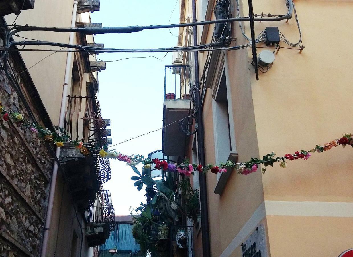 Taormina Rainbow House Apartman Kültér fotó